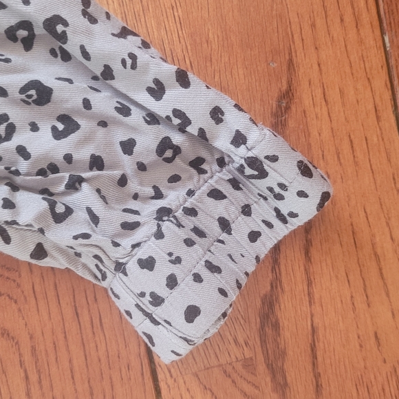 Aritzia Sunday Best Leopard Pants - Picture 3 of 5